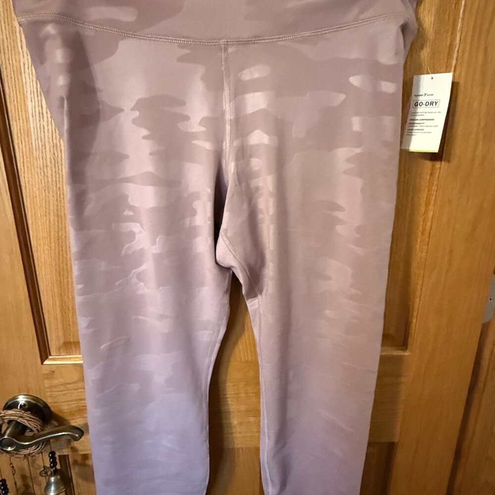 PLUS Women's Leggings